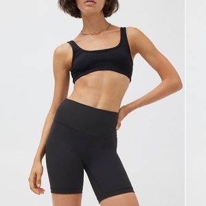 ARITZIA TNA SLICK ATMOSPHERE BIKER SHORTS 7”